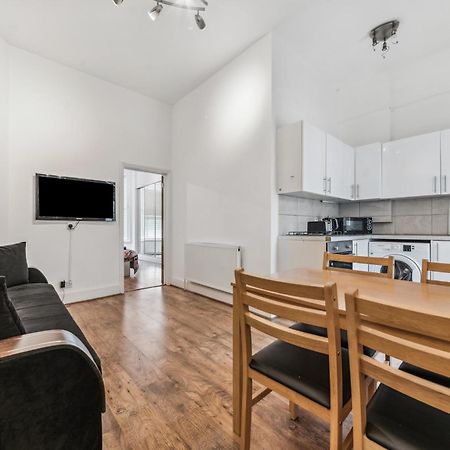 Cozy Wimbledon Apartment Лондон Екстер'єр фото
