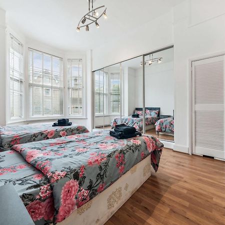 Cozy Wimbledon Apartment Лондон Екстер'єр фото